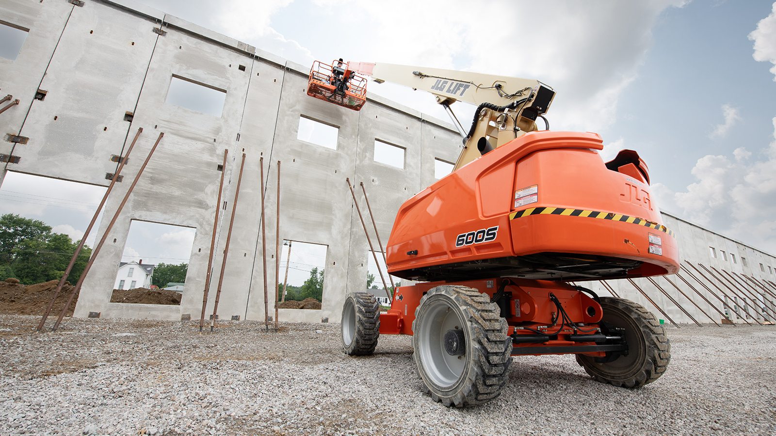 Stand the Test of Time | JLG®